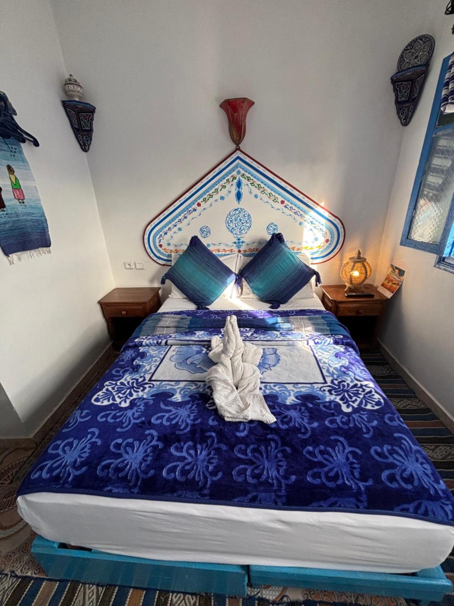 Hotel Sakura شفشاون المظهر الخارجي الصورة