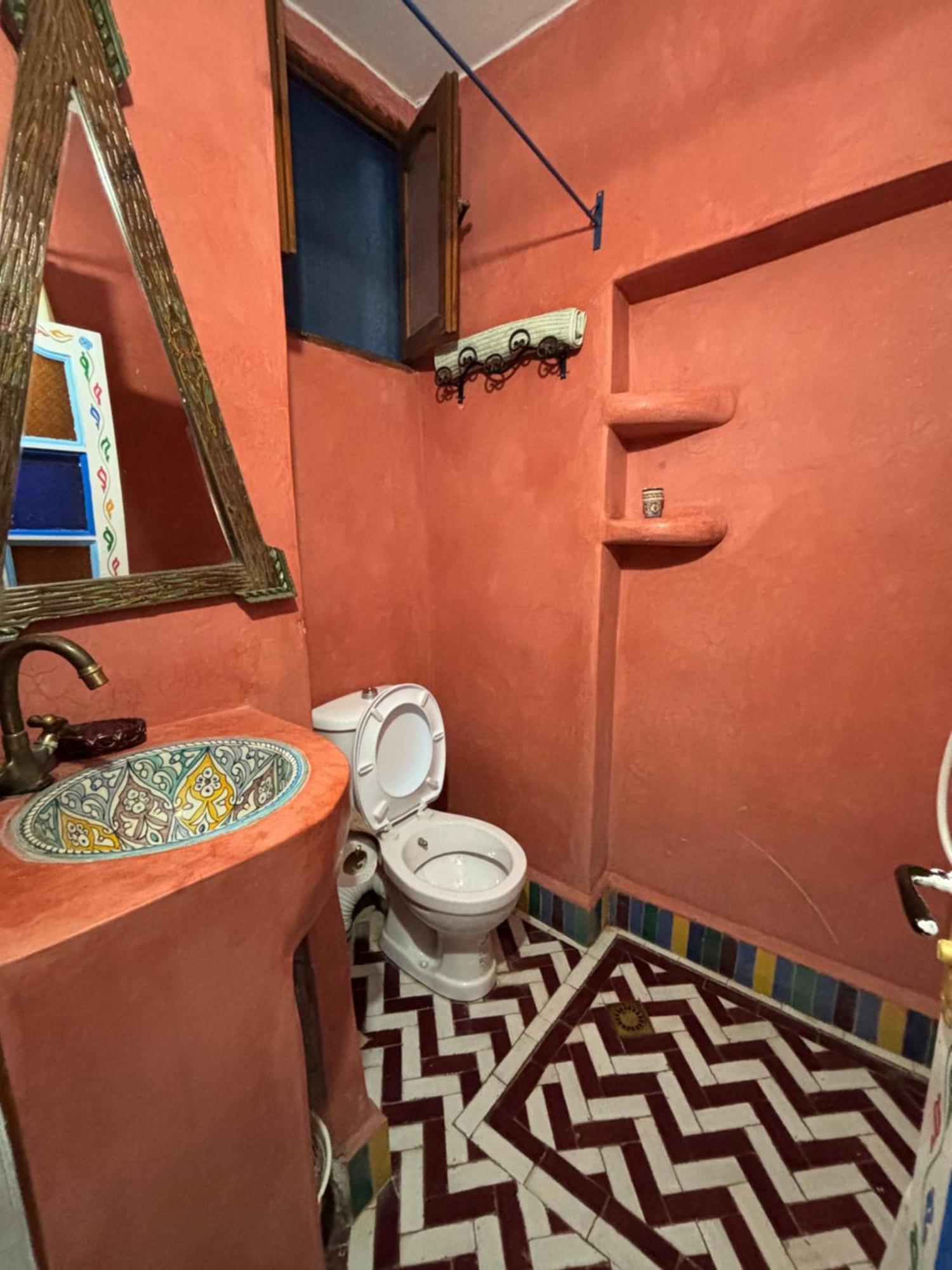 Hotel Sakura شفشاون المظهر الخارجي الصورة
